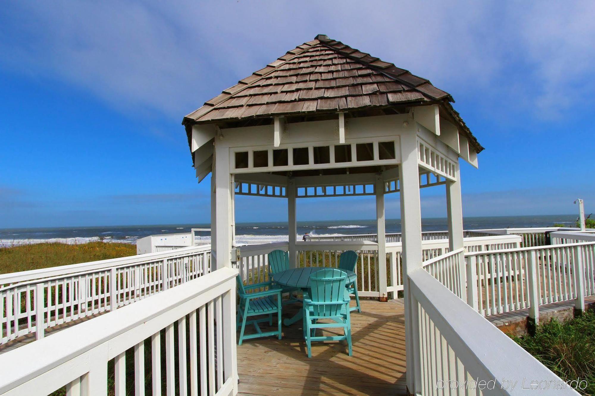 Hotel Ramada Plaza By Wyndham Nags Head Oceanfront Kill Devil Hills Exterior foto