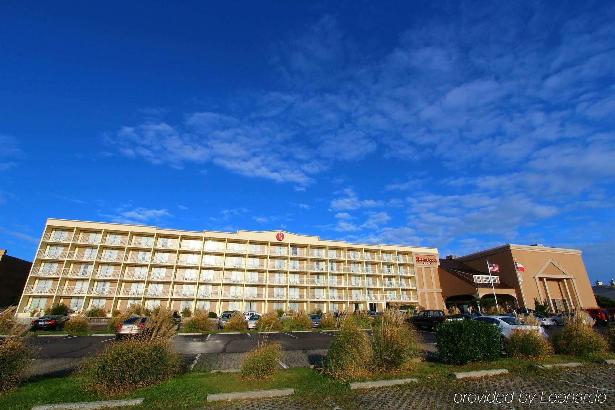 Hotel Ramada Plaza By Wyndham Nags Head Oceanfront Kill Devil Hills Exterior foto